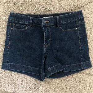 White House Black Market Shorts sz4